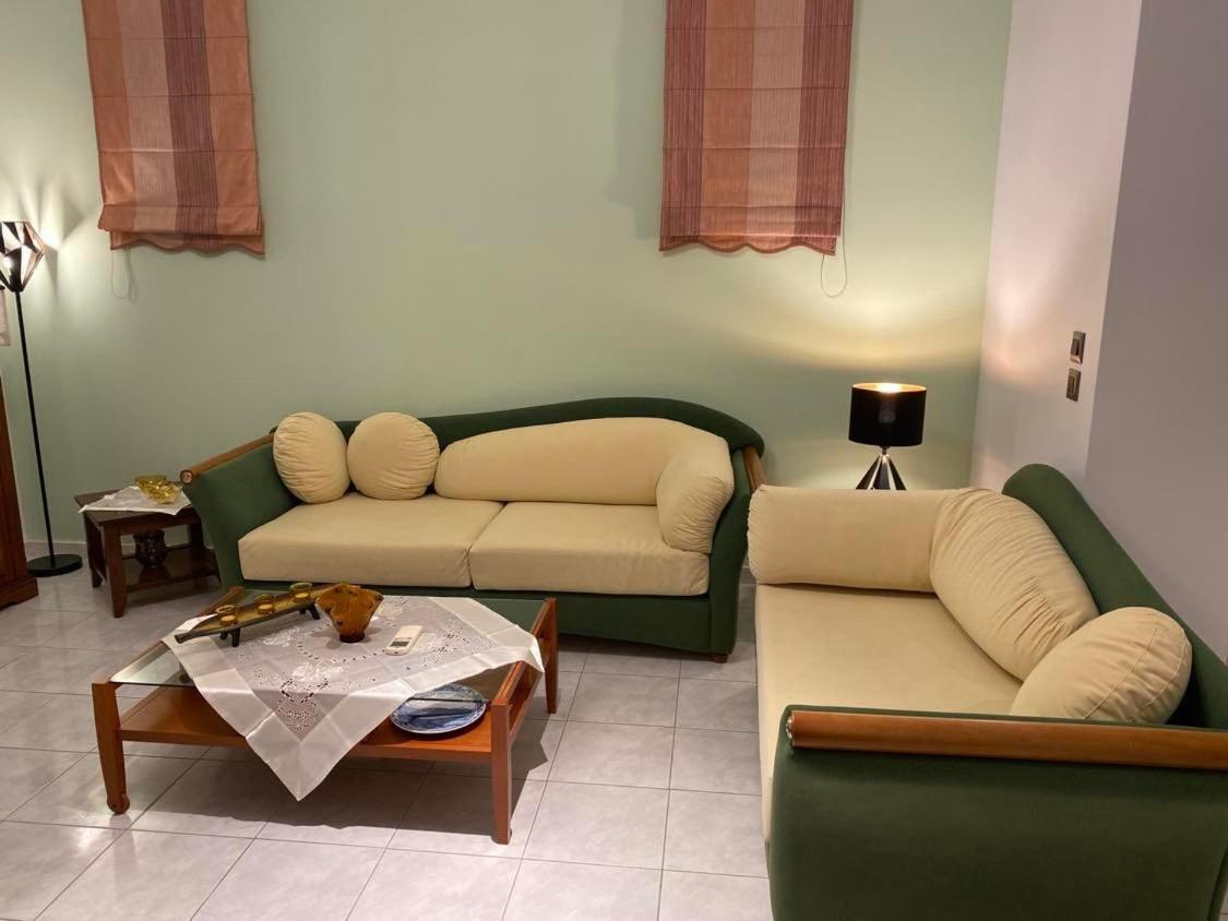 Villa Tzitzifies Kourouklata Екстериор снимка