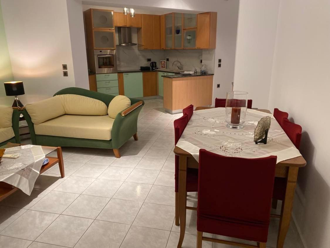 Villa Tzitzifies Kourouklata Екстериор снимка